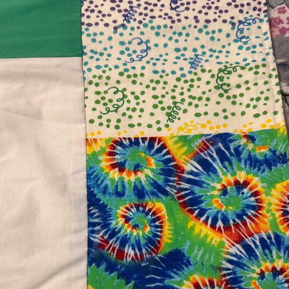 Colorful Patchwork Quilt - Picture 5 of 10